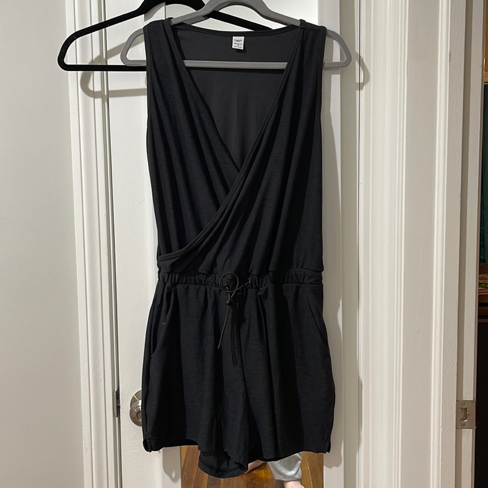 EUC Old Navy Romper